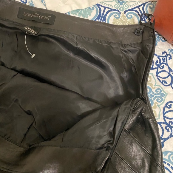 Leather skirt - Picture 3 of 3